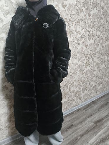 Длинная женская шуба из тёмного меха. размер 44-46 - Цвет: глубокий