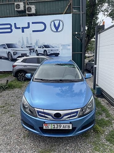 BYD E5: 2020 г., Электромобиль, Седан
