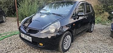 Honda Fit: 2004 г., 1.3 л, Автомат, Бензин, Хетчбек — 4