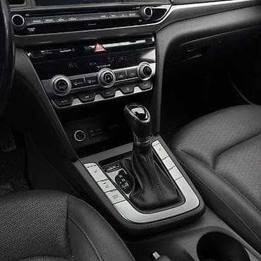 күзгү: Hyundai Avante: 2019 г., Автомат, Бензин, Седан — 5