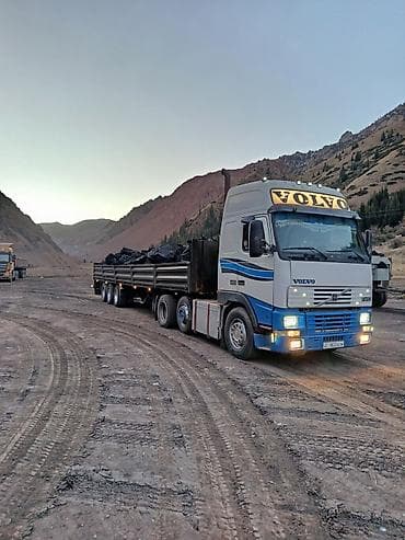 Тягач, Volvo, 2000 г., Бортовой