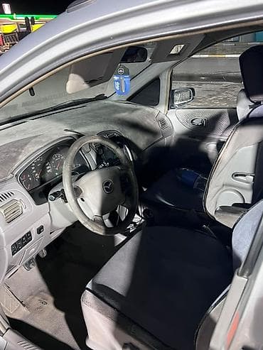 mini v: Mazda PREMACY: 2000 г., 2 л, Механика, Газ, Универсал — 6