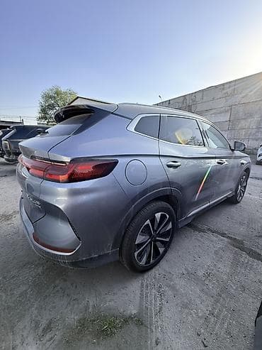 es 2017: BYD Song Plus: 2025 г., Электромобиль, Кроссовер — 2