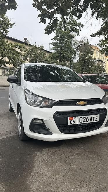 Chevrolet Spark: 2018 г., 1 л, Вариатор, Бензин, Хэтчбэк at lalafo.kg Chevrolet Spark: 2018 г., 1 л, Вариатор, Бензин, Хэтчбэк