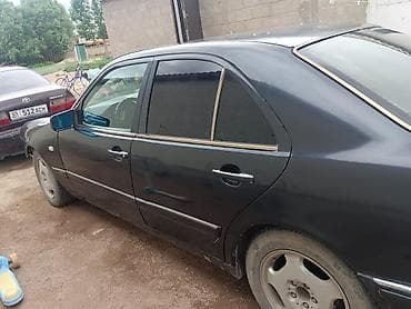 Унаа сатуу: Mercedes-Benz E-Class: 1996 г., 2.3 л, Кол менен иштөөчү, Газ, Седан — 1
