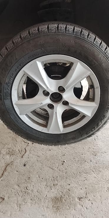 Литой диск с шиной R14

куплю такие 2 диска