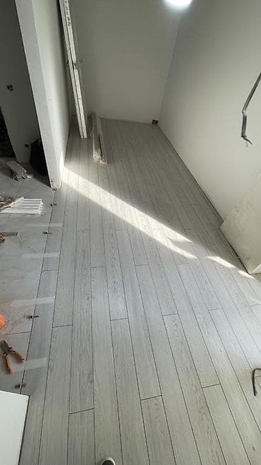 Плитка под дерево для пола - Формат: узкие прямоугольные планки at lalafo.kg Плитка под дерево для пола - Формат: узкие прямоугольные планки