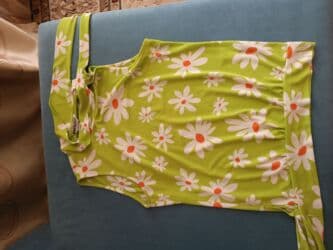 Яркое женская кофта с принтом ромашек. - Цвет: салатово‑зеленый фон