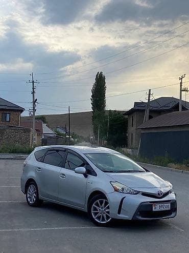genesis авто: Toyota Prius V: 2015 г., 1.8 л, Автомат, Гибрид, Универсал — 7