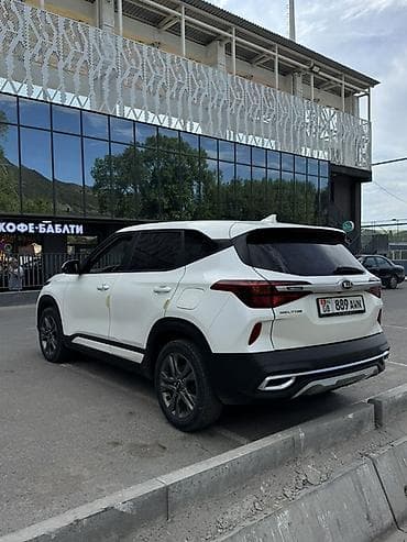 авто в такси: Kia Seltos: 2020 г., 1.6 л, Автомат, Дизель, Кроссовер — 4