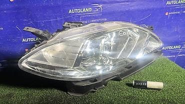 Передняя правая фара Honda 2005 г., Б/у, Оригинал, Япония at lalafo.kg Передняя правая фара Honda 2005 г., Б/у, Оригинал, Япония