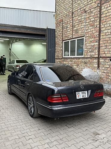 Mercedes-Benz E-Class: 2000 г., 3.2 л, Автомат, Бензин, Седан — 5