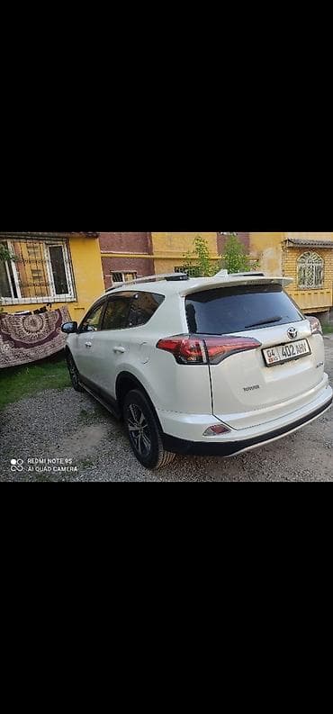 Toyota RAV4: 2018 г., 0.2 л, Автомат, Бензин, Кроссовер