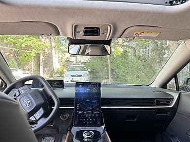 byd plus: Toyota bZ3: 2024 г., Электромобиль, Седан — 8