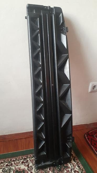 обшивка потолок: Крышка багажника Mazda, 2004 г., Б/у — 3