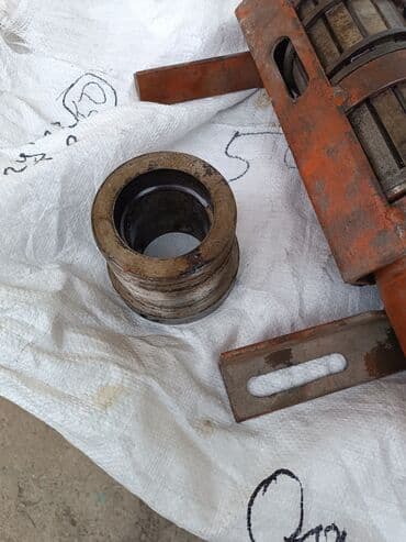 офис стол: Шнековый Маслопресс.Маслобойка . только шнек вал и стол. рабочий — 5