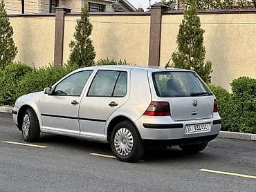 Volkswagen Golf: 2000 г., 2 л, Ручные, Бензин, Седан