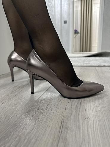 женские туфли лодочки: Туфли-лодочки на шпильке - Классическая модель с острым мысом - — 1