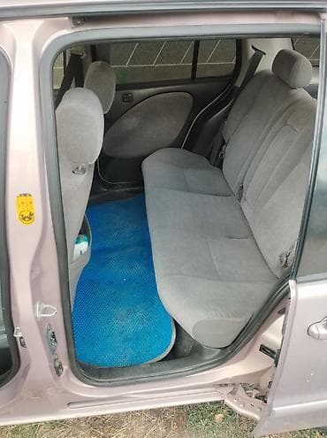 Продажа авто: Toyota Raum: 2002 г., 1.5 л, Автомат, Бензин, Универсал — 7