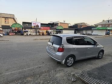 Honda Fit: 2003 г., 1.5 л, Автомат, Бензин, Хэтчбэк — 9