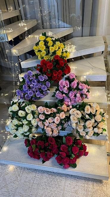 Букеты роз из высококачественных искусственных цветов. - Разнообразие