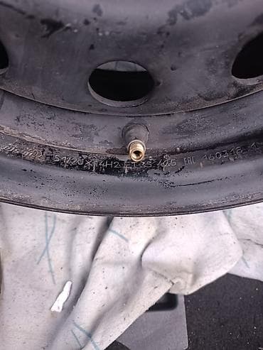 passat b 3: Железные Диски R 14 Volkswagen, Комплект, отверстий - 4, Б/у — 2