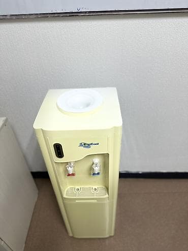 Кулер для бутылочной воды EcoCool, напольный, с подачей горячей и