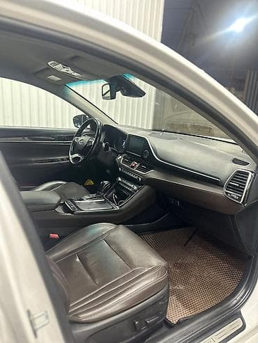 e class: Hyundai Grandeur: 2018 г., 2.4 л, Бензин — 10