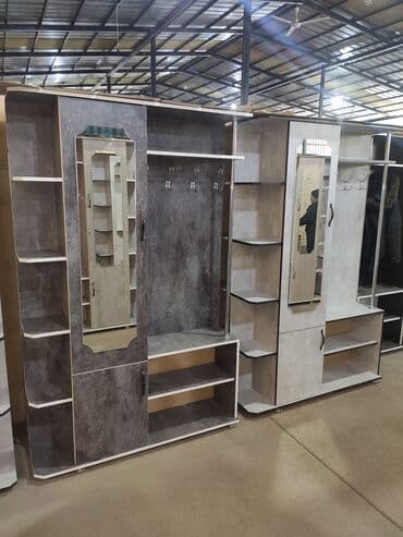 пуфик для прихожей: Кире бериш үчүн гарнитур, Жаңы, Шкаф, Күзгү, Илгич, Акылуу жеткирүү, Акысыз жеткирүү — 1