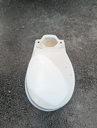 solutions third edition: Унитаз-компакт с крышкой и сиденьем + арматура бачка - Материал — 3