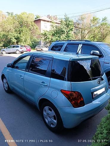 Toyota ist: 2003 г., 1.3 л, Автомат, Бензин, Хэтчбэк