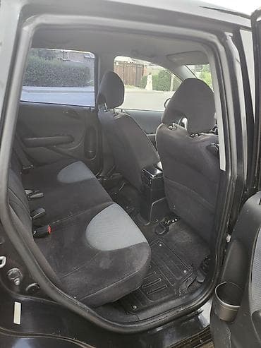 Honda Fit: 2007 г., 1.5 л, Автомат, Бензин, Лифтбек — 6