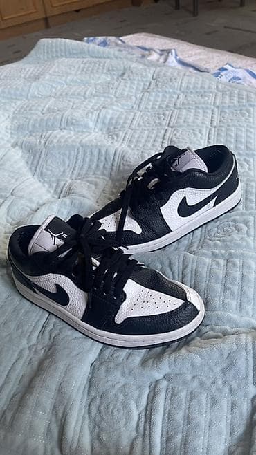 Личные вещи: Кроссовки, 38.5, 39, Nike, Б/у, цвет - Черный, Самовывоз, Платная доставка — 1