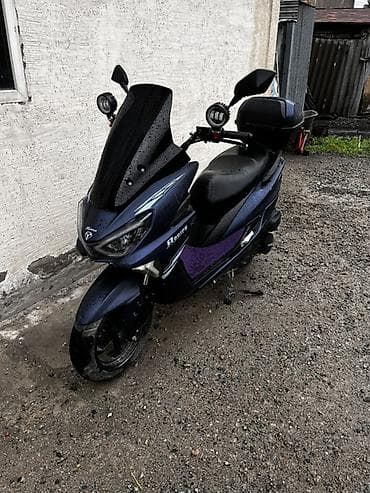 surf 185: Макси-скутер 150 куб. см, Бензин — 1