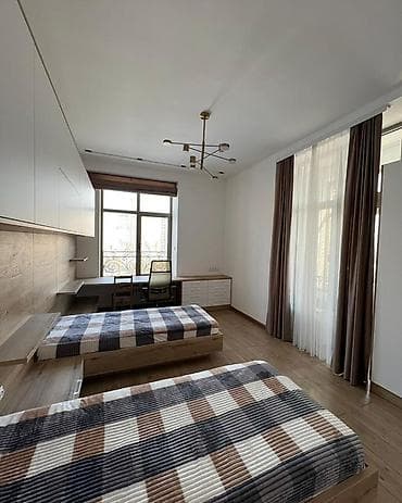 Бөлмөлөр: 3 бөлмө, Кыймылсыз мүлк агенттиги, Чогуу жашоосу жок, Толугу менен эмереги бар — 7