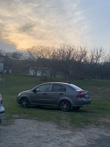 шевралетта машына: Chevrolet Aveo: 2008 г., 1.2 л, Кол менен иштөөчү, Бензин, Седан — 2