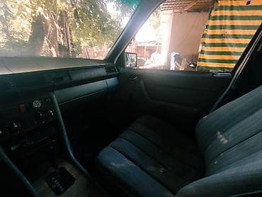 Mercedes-Benz W124: 1986 г., 2.6 л, Автомат, Бензин, Седан — 6