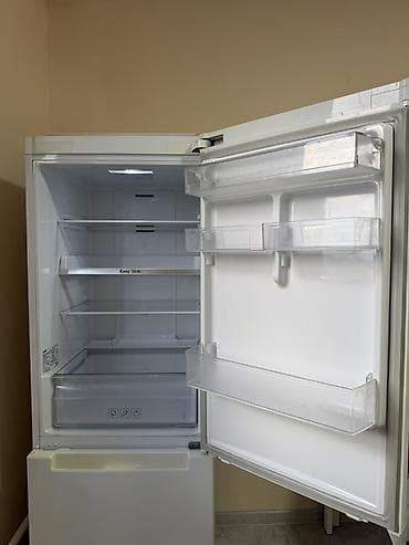 Техника и электроника: Холодильник Samsung, Б/у, Двухкамерный, No frost — 4