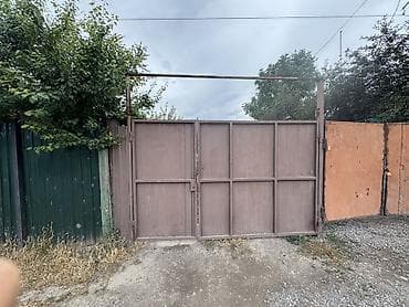kg house: Продаю Дом находится в центре барачного типа в токмаке чуй покровке 4 — 1