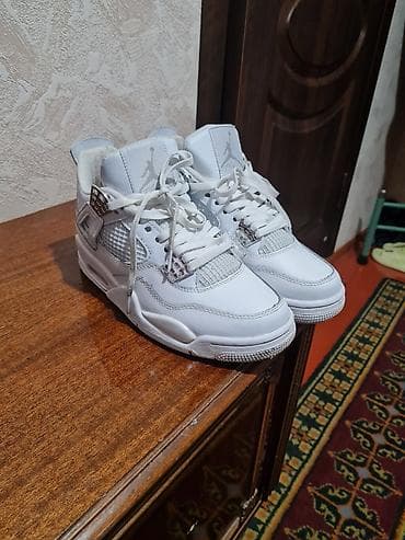 подросковые обувь: Мужские кроссовки, 39, Air Jordan, Б/у, цвет - Белый — 2
