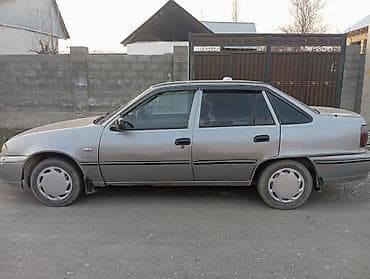 mini kuper: Daewoo Nexia: 1995 г., Седан — 5