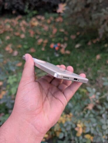 компы бишкек: Vivo iQOO 10, Жаңы, 256 ГБ, түсү - Саргыч боз, 2 SIM — 2