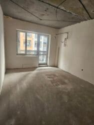 срочно продаётся 1 комнатная квартира в районе ошского рынка по улице молодая гвардия токтогула: 1 комната, 51 м², 108 серия, 6 этаж, ПСО (под самоотделку) — 12