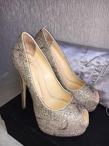 Айымдардын бут кийими: Туфли, 37.5, 37, Stuart Weitzman, Жаңы, түсү - Саргыч боз, Өзү алып кетүү, Акылуу жеткирүү — 7