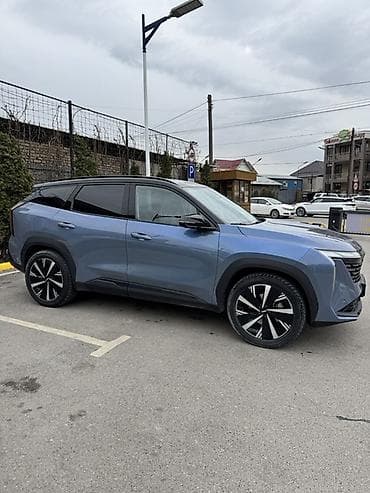 ауди 2022: Кроссовер (синий металлик, контрастная чёрная крыша) Основные — 3