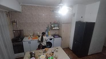 Батирлер: 3 бөлмө, 64 м², Жаш гвардия Жеке план, 9 кабат, Эски ремонт — 1