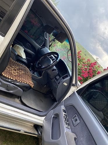 Транспорт: Toyota Hilux Surf: 1998 г., 2.7 л, Автомат, Газ, Внедорожник — 5