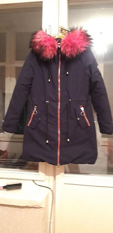 Продаю пуховик размер 42-44 очень тёплая