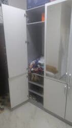 шкаф в разобранном виде: Шкаф, б/у, в хорошем состоянии, лдсп, габариты: 62х142х220. Подойдет — 5