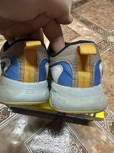 ешик темир: Эркектердин сандалийи, 34, Колдонулган, түсү - Көгүлтүр, Өзү алып кетүү, Акысыз жеткирүү, Акылуу жеткирүү — 2